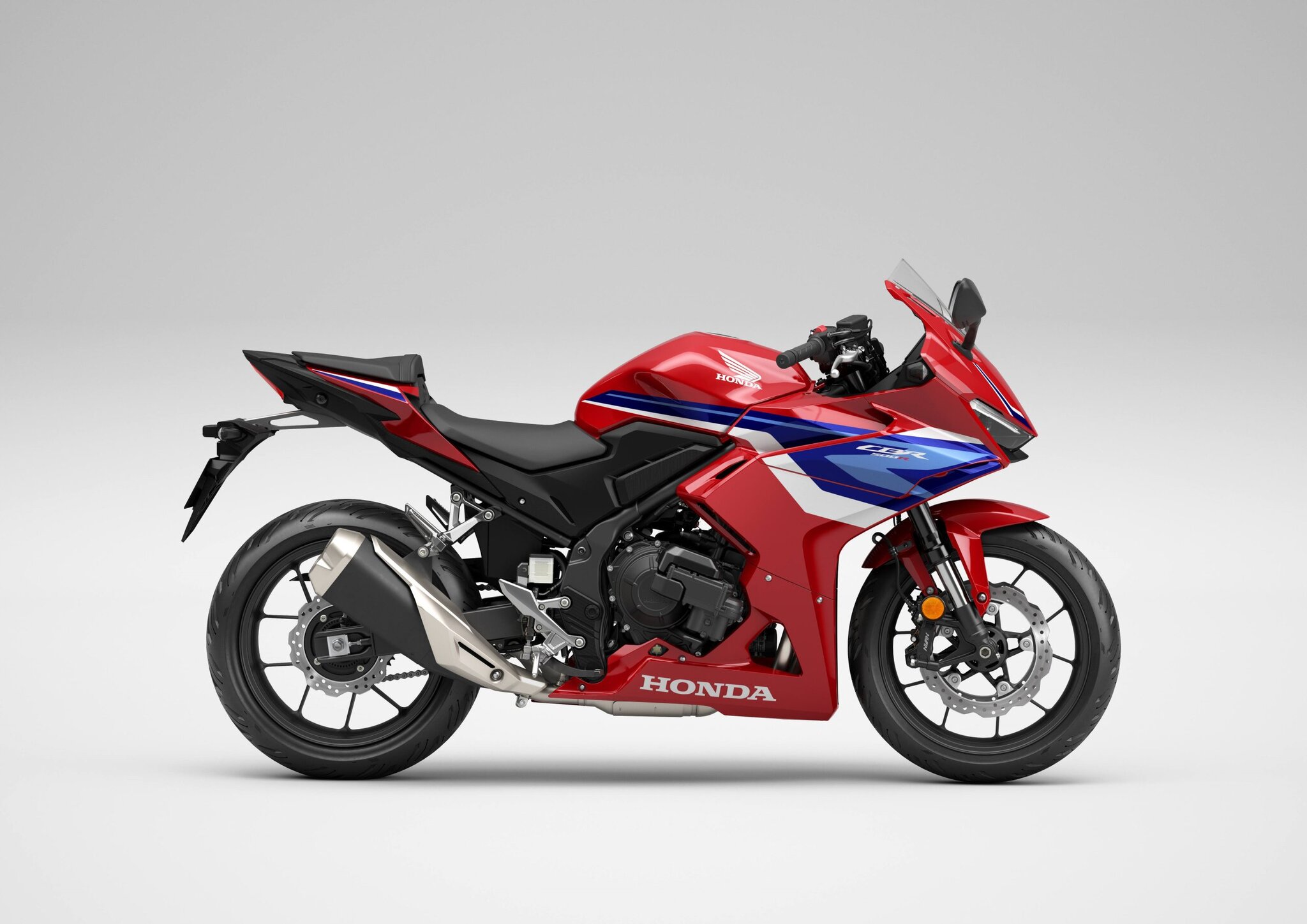 HONDA CBR500R E-Clutch 2026