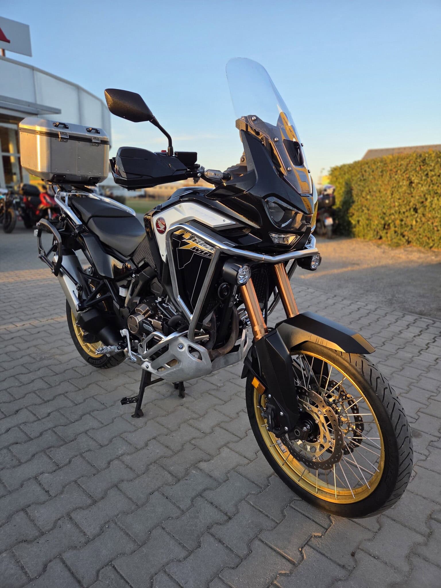 Honda CRF1100L Africa Twin Adventure Sports DCT Showa EERA 2020, 1. majitel