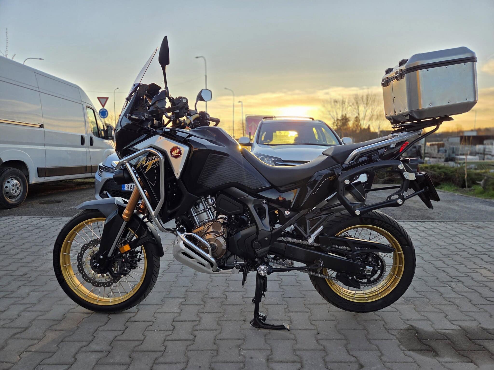 Honda CRF1100L Africa Twin Adventure Sports DCT Showa EERA 2020, 1. majitel