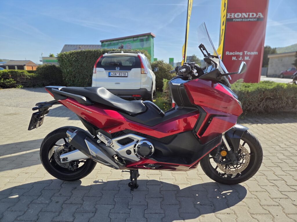 Honda Forza 750, 2022, 1. majitel