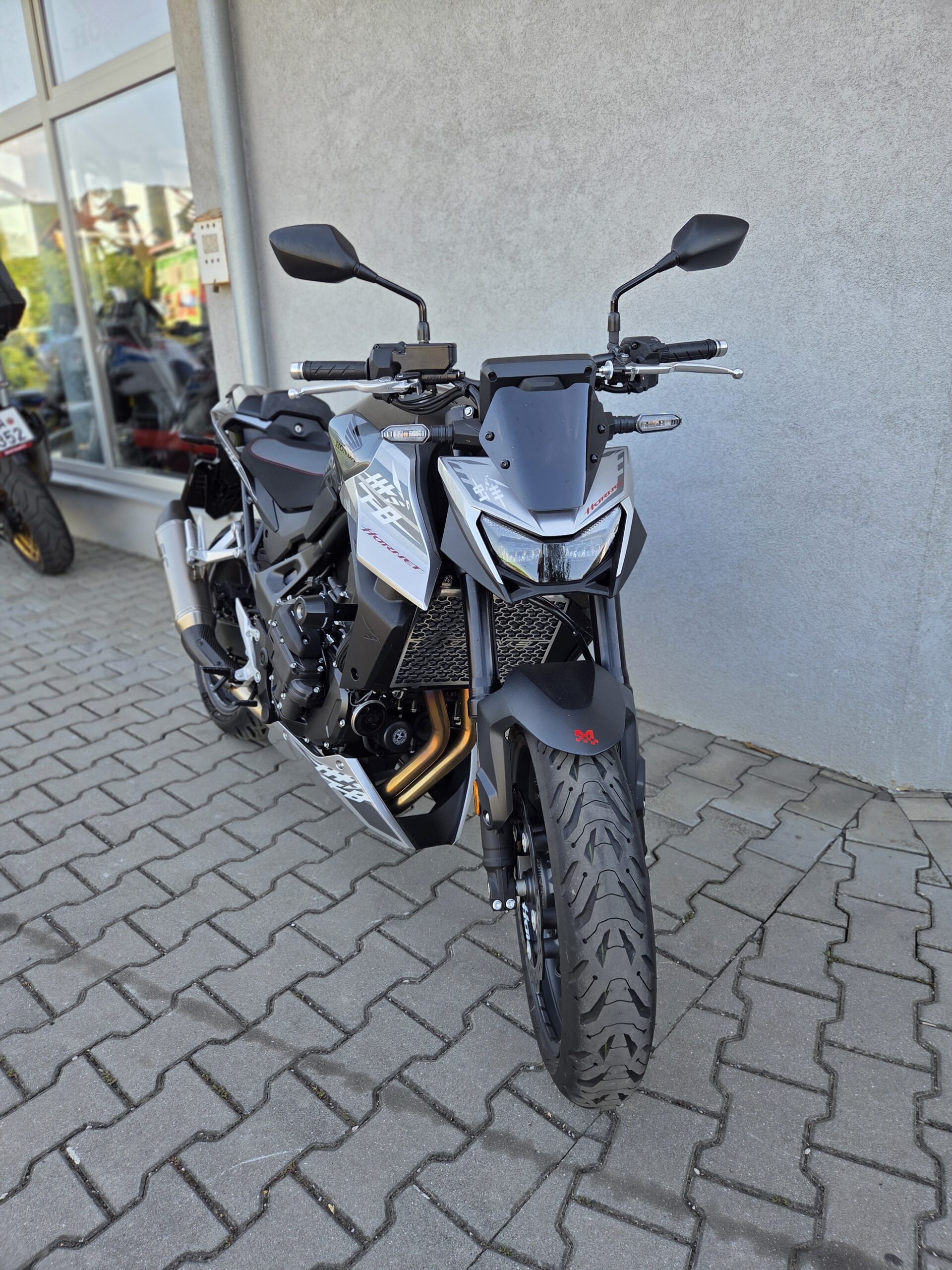 HONDA CB750 Hornet E-Clutch 2026