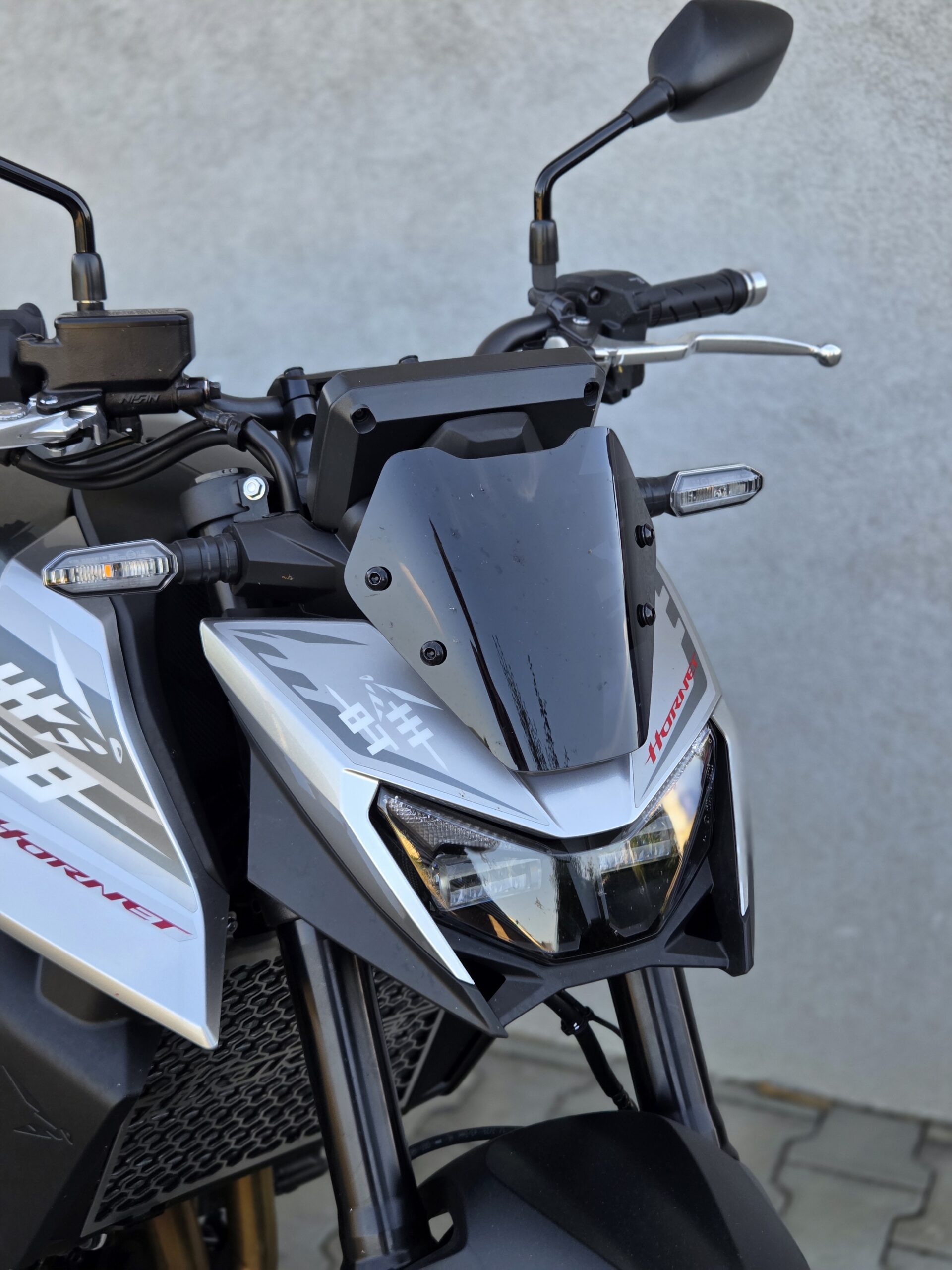 HONDA CB750 Hornet E-Clutch 2026